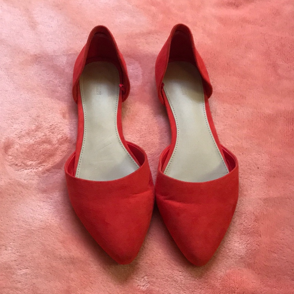 Forever 21 point toe flats